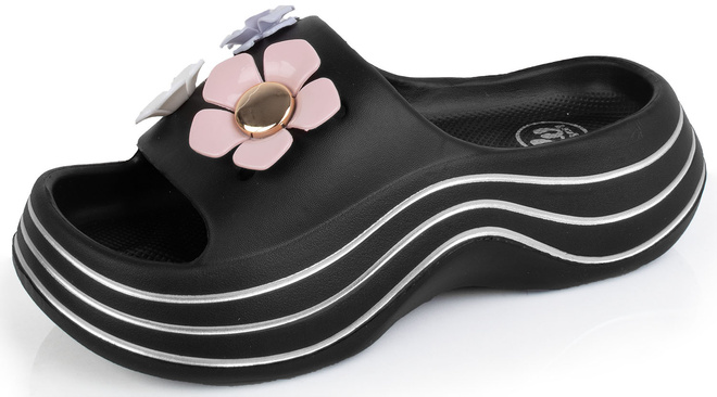 CZARNE LEKKIE KLAPKI SANDAŁY Z OZDOBAMI MARIKA 3