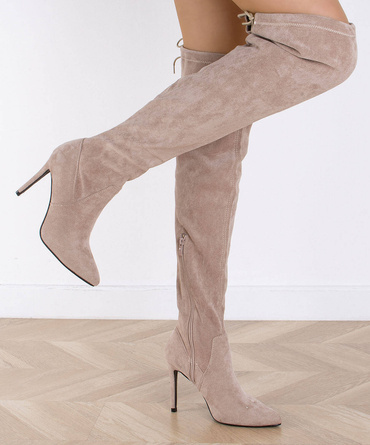 KOZAKI ZA KOLANO BEŻOWE NA SZPILCE SZPIC KERY