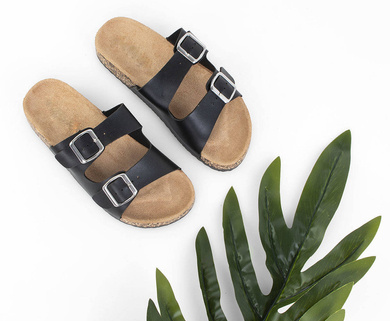 CZARNE KLAPKI Z KLAMRAMI PASKI EKOSKÓRA TAINA