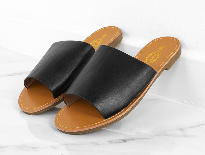 CZARNE SKÓRZANE KLAPKI JULES 4