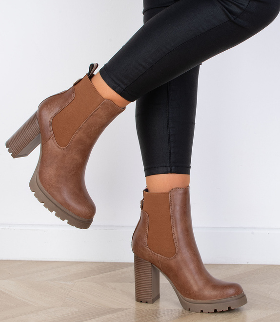 CAMEL DAMSKIE BOTKI NA SŁUPKU PLATFORMA CARMELA 4