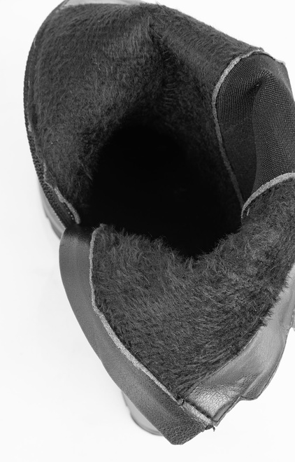 CZARNE ZAMSZOWE BOTKI SZTYBLETY KLASYCZNE NA SŁUPKU 6