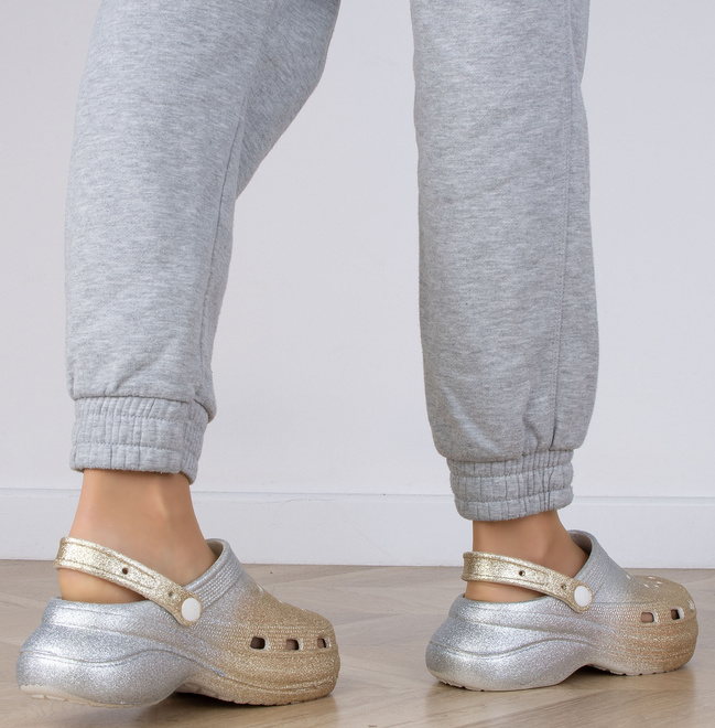 ZŁOTE BROKATOWE DAMSKIE PIANKOWE KLAPKI NA GRUBEJ PODESZWIE CITRA 10