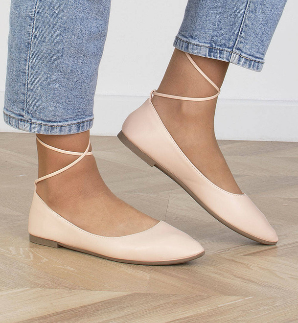 BEŻOWE KLASYCZNE BALERINKI Z WIĄZANIEM CANRA 8