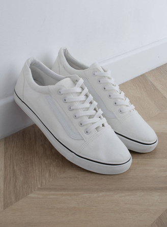 KLASYCZNE NISKIE BIAŁE TRAMPKI MĘSKIE SZNUROWANE