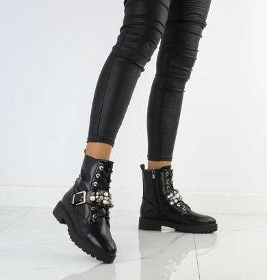 CZARNE BOTKI GLANY EKOSKÓRA Z PEREŁKAMI