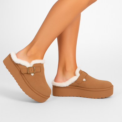 BEŻOWE KAPCIE OCIEPLANE NA GRUBEJ PODESZWIE COSTA