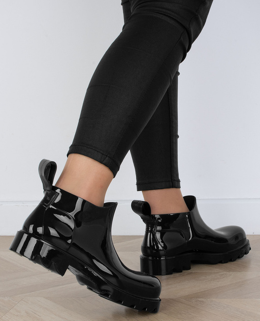 CZARNE DAMSKIE KRÓTKIE KALOSZE LAKIEROWANE WINSLOW 7