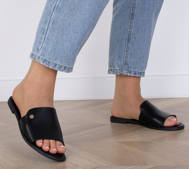 CZARNE KLASYCZNE KLAPKI WSUWANE DAMSKIE SKÓRZANE VERICIA 5