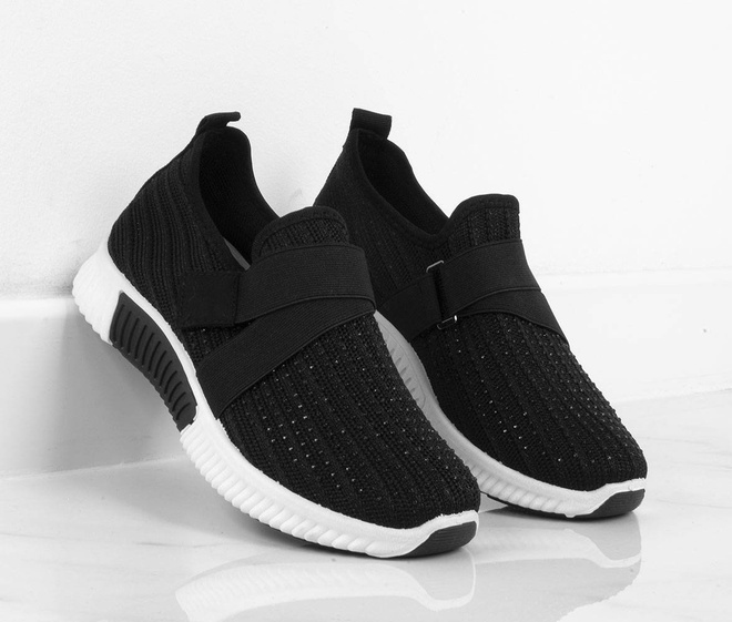 CZARNE WSUWANE BUTY SPORTOWE Z CYRKONIAMI TANERA 2