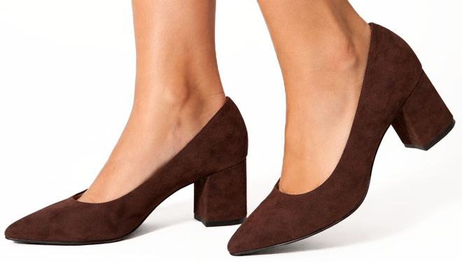 BRĄZOWE CZÓŁENKA ZAMSZOWE NA SŁUPKU W SZPIC MIVANA 4