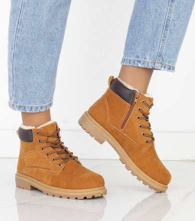 BRĄZOWE BOTKI ZAMSZOWE OCIEPLANE TRAPERY FORCE