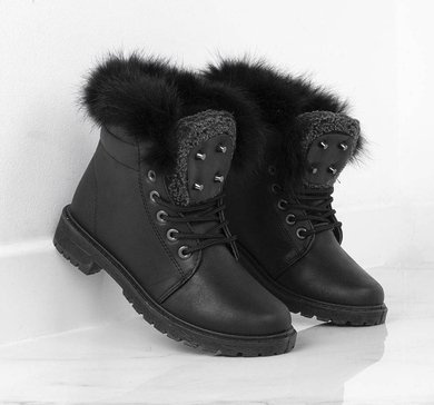 CZARNE OCIEPLANE BOTKI ARIANE