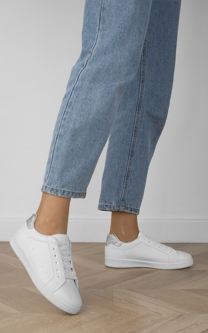 BIAŁE SNEAKERSY TRAMPKI KLASYCZNE MINFI 6