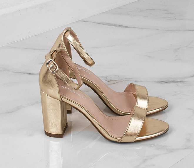 ZŁOTE SANDAŁY NA SŁUPKU SONYA 2