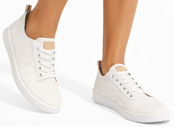 BIAŁE SKÓRZANE AŻUROWE TRAMPKI TENISÓWKI ZŁOTE WSTAWKI 2