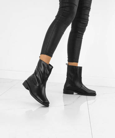 CZARNE BOTKI OCIEPLANE KOZAKI KRÓTKIE