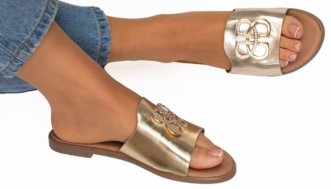 ZŁOTE DAMSKIE SKÓRZANE KLAPKI ELEGANCKIE OZDOBA AMALFI 4