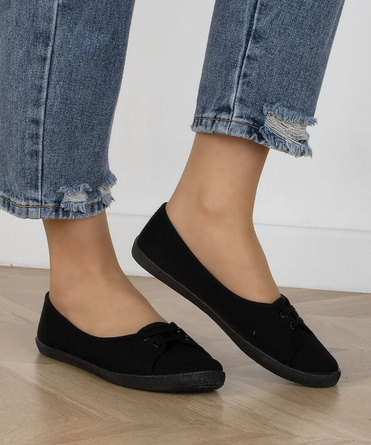 CZARNE KLASYCZNE TRAMPKI TENISÓWKI SZNUROWANE