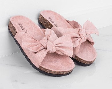 RÓŻOWE ZAMSZOWE KLAPKI Z KOKARDĄ CELIA