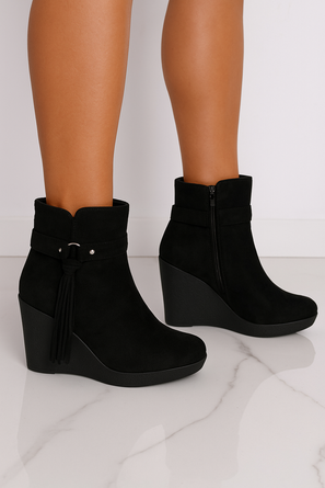 DAMSKIE CZARNE ZAMSZOWE BOTKI NA KOTURNIE GOBBY