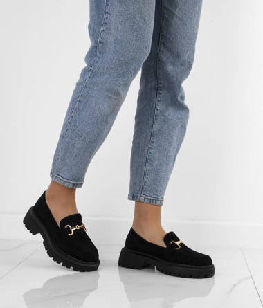 CZARNE MOKASYNY ZAMSZOWE PÓŁBUTY Z ŁAŃCUSZKIEM BANA