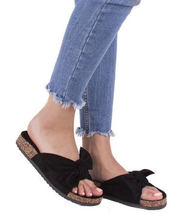 CZARNE ZAMSZOWE KLAPKI Z KOKARDĄ CELIA