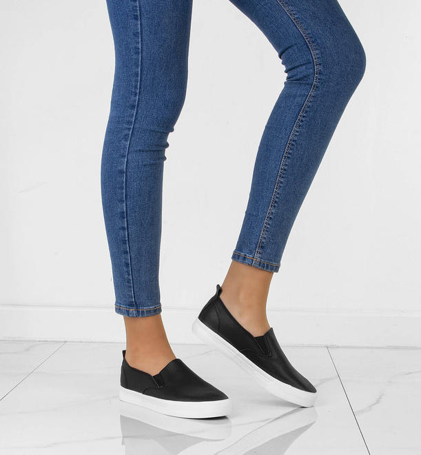 CZARNE TRAMPKI TENISÓWKI SLIP ON 