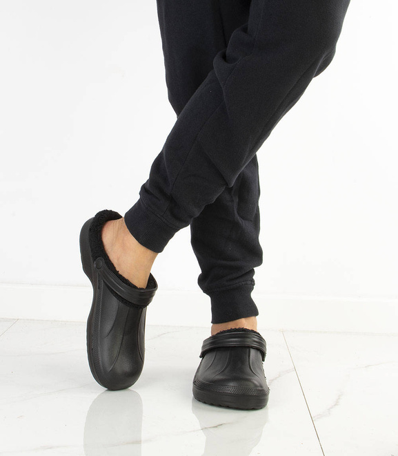 CZARNE OCIEPLANE CHODAKI PIANKOWE  9