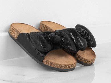 CZARNE KLAPKI NA KORKU RITZA