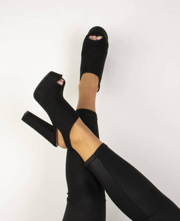 CZARNE SANDAŁY NA SŁUPKU ZAMSZOWE JULES