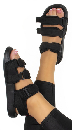 CZARNE SANDAŁY DAMSKIE NA RZEPY