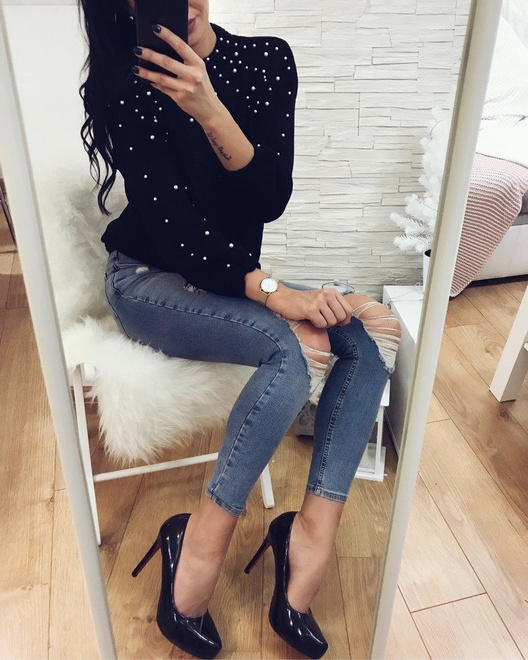 CZARNE LAKIEROWANE SZPILKI NA PLATFORMIE EKO SKÓRA GWEN 4