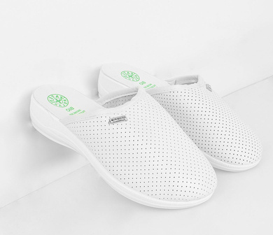 BIAŁE LEKKIE KLAPKI DAMSKIE MEDYCZNE