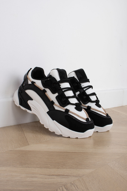 CZARNE TRAMPKI SNEAKERSY NA PLATFORMIE SEWANA 9