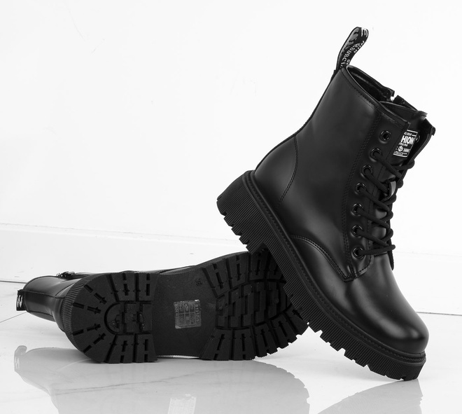 CZARNE SKÓRZANE BOTKI DAMSKIE OCIEPLANE TRAPERY GLANY AXERNE 3