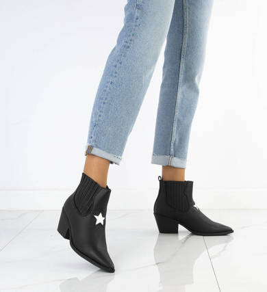 CZARNE OCIEPLANE BOTKI KOWBOJKI NA SŁUPKU BUCK