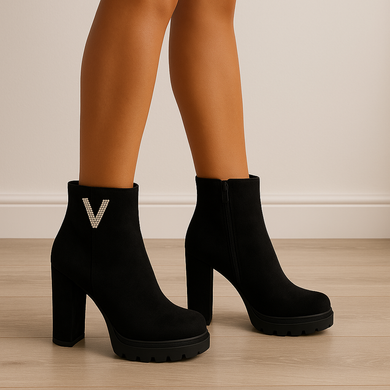 CZARNE DAMSKIE BOTKI NA SŁUPKU ZAMSZOWE OCIEPLANE