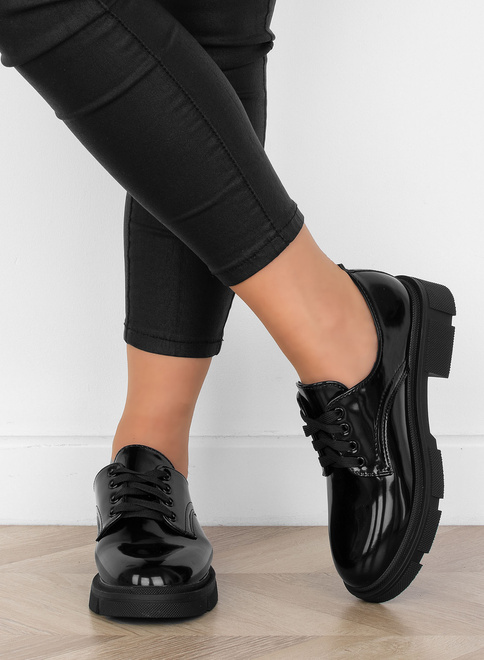 CZARNE MOKASYNY SZNUROWANE LAKIEROWANE PÓŁBUTY ROBIN 6