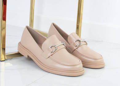 BEŻOWE MOKASYNY PÓŁBUTY ŁAŃCUCH EKOSKÓRA FOXIE