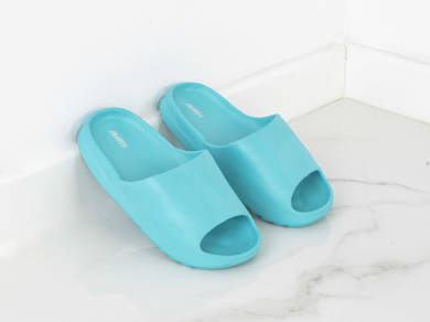 NIEBIESKIE PROFILOWANE KLAPKI GRUBA PODESZWA RASMI