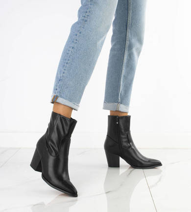 CZARNE BOTKI KOWBOJKI NA SŁUPKU W SZPIC RIVET