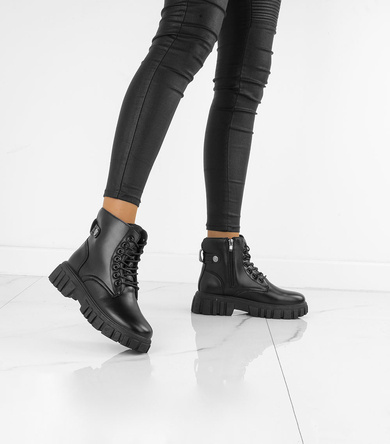 CZARNE BOTKI NA PLATFORMIE EKOSKÓRA SIERRA