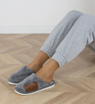 SZARE DOMOWE DAMSKIE KAPCIE Z MISIEM