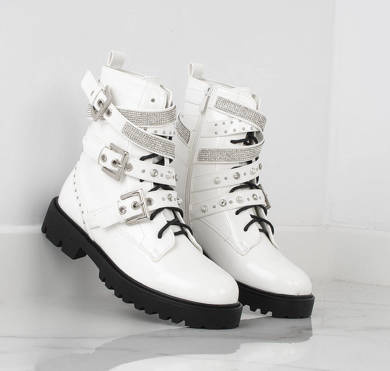 BIAŁE BOTKI GLANY EKOSKÓRA