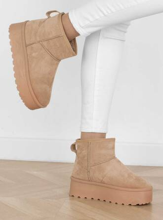 BEŻOWE OCIEPLANE ŚNIEGOWCE BOTKI NA PLATFORMIE LIRINA