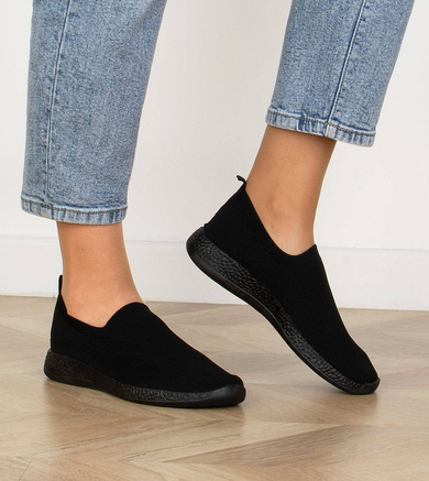 CZARNE BUTY SPORTOWE SNEAKERSY WSUWANE