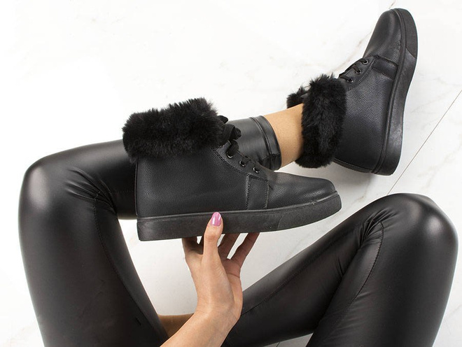 CZARNE SKÓRZANE OCIEPLANE TRAMPKI GABIE 6