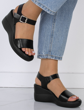 CZARNE SANDAŁY SKÓRZANE NA KOTURNIE ESPADRYLE