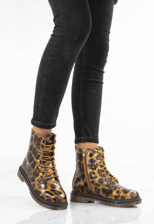 TRAPERY GLANY BOTKI CLODI